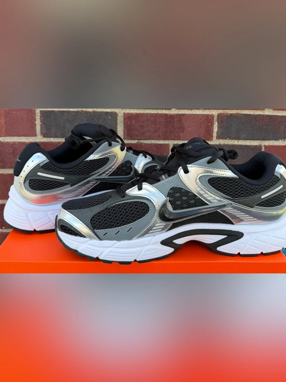 Nike V5 RNR Men’s Size 13 Black/Anthracite/Smoke Grey BRAND NEW with box